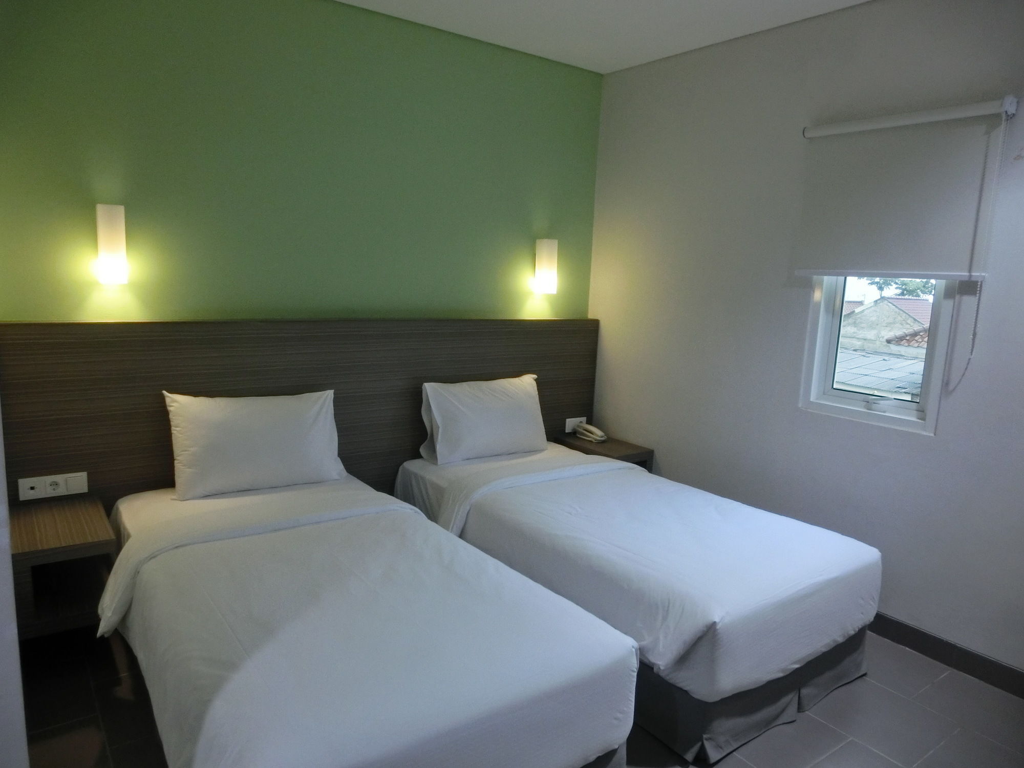 Izi Hotel 2*